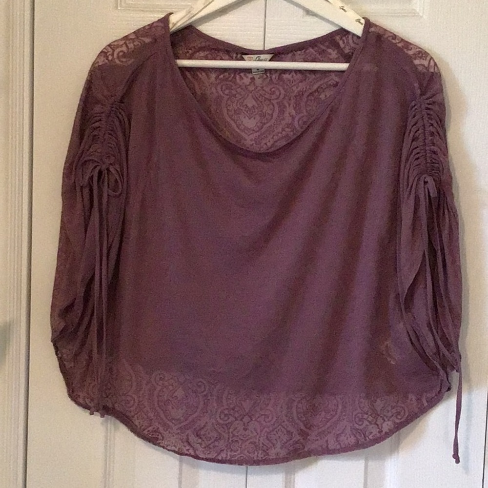 *NWOT* GUESS Purple Sheer Burnout Batwing Topper in Medium